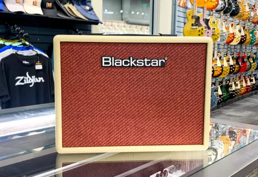Blackstar Amplification - Debut 15E Practice Amp